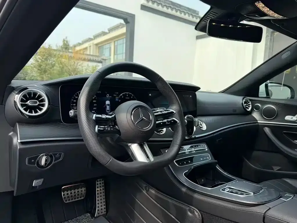 Mercedes-Benz E-Class (Import) 2023 из CN, фото 2