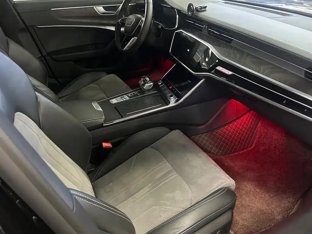 Audi A6L 2023 из CN, фото 5
