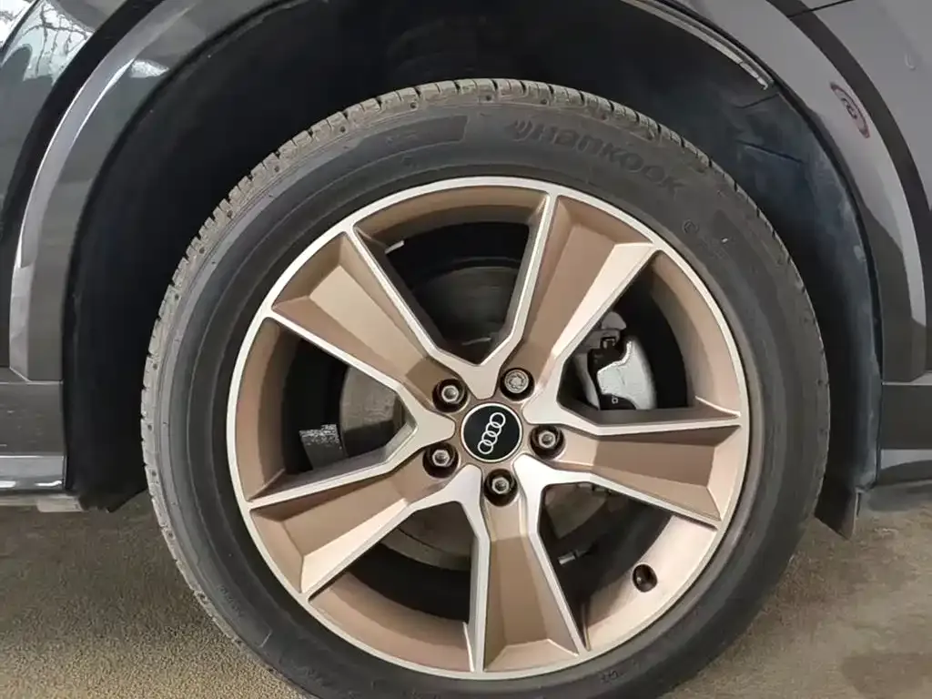 Audi Q2L 2024 из CN, фото 9