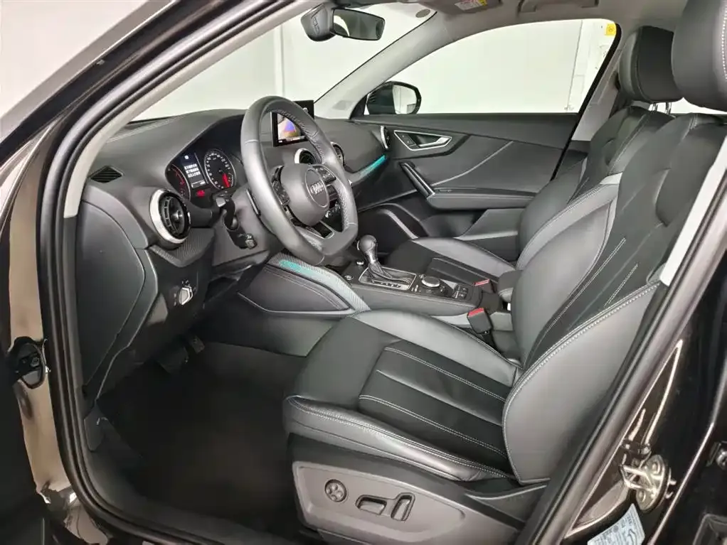 Audi Q2L 2024 из CN, фото 10