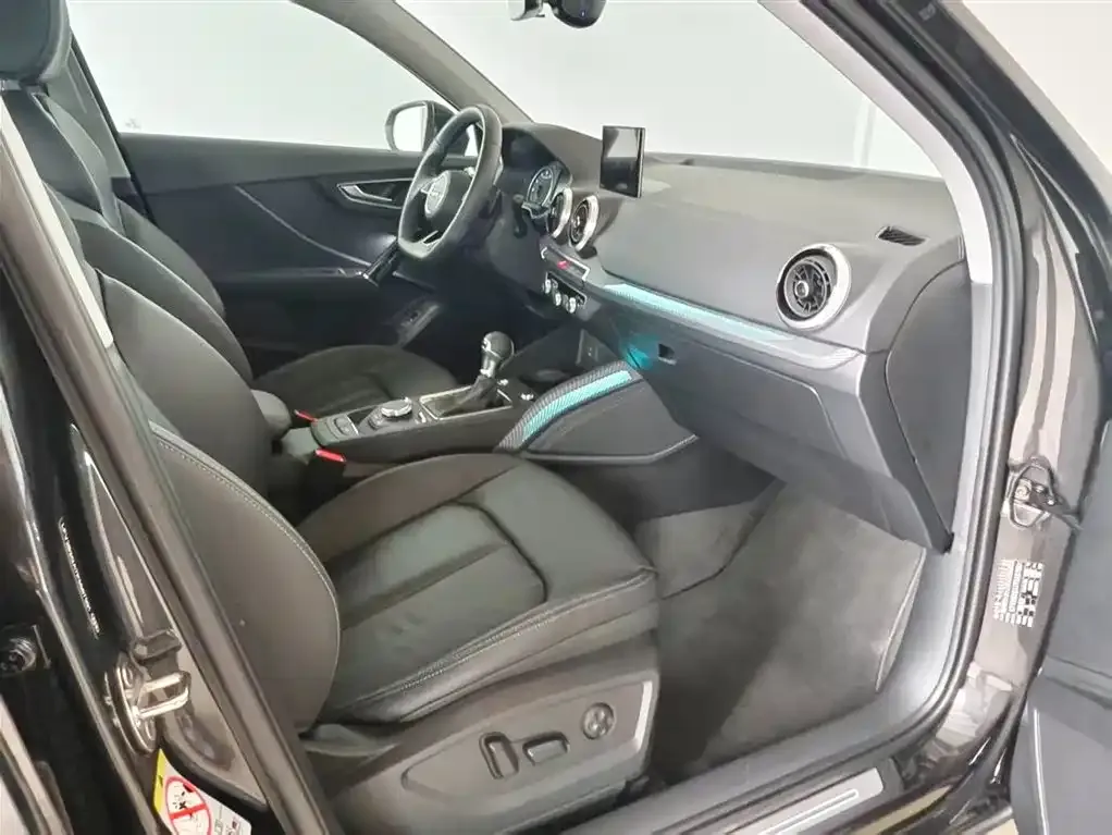 Audi Q2L 2024 из CN, фото 6