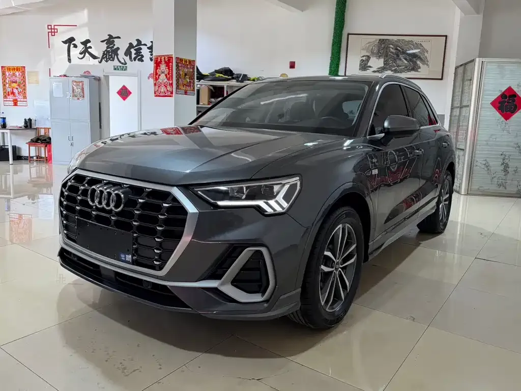 Audi Q3 2023 из CN, фото 1