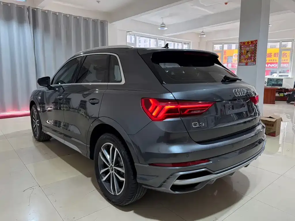 Audi Q3 2023 из CN, фото 2