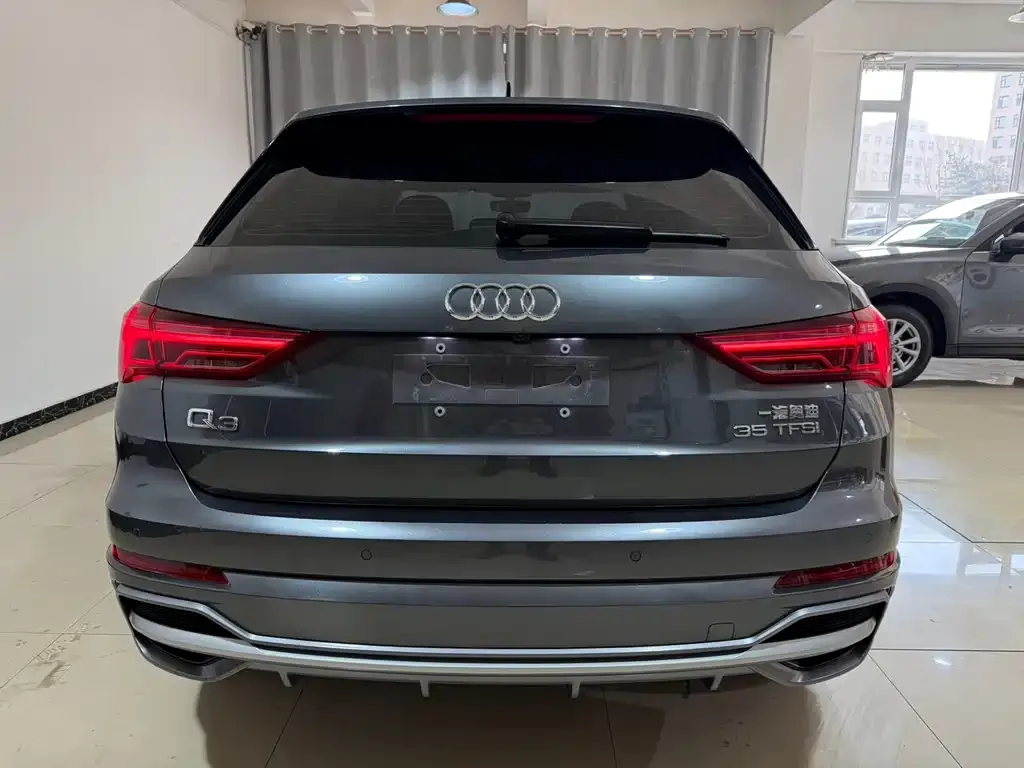 Audi Q3 2023 из CN, фото 5