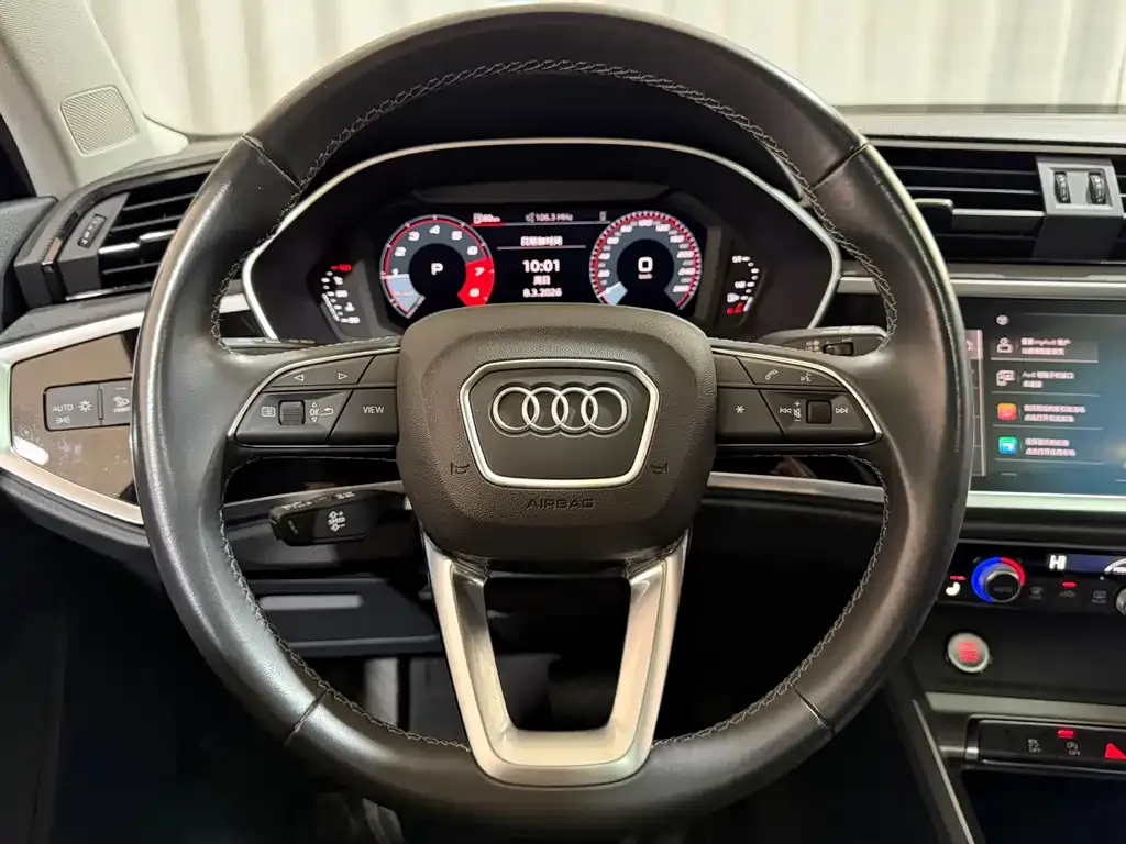 Audi Q3 2023 из CN, фото 10
