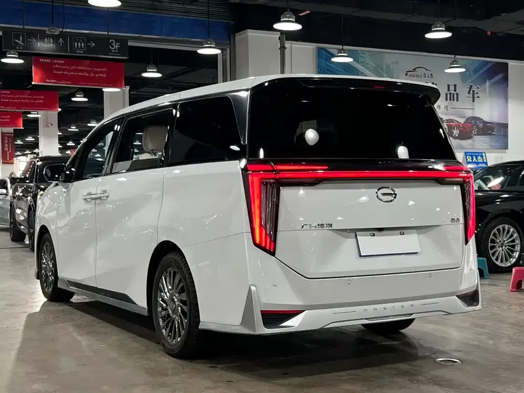 GAC Motor Trumpchi M8 — фото 3