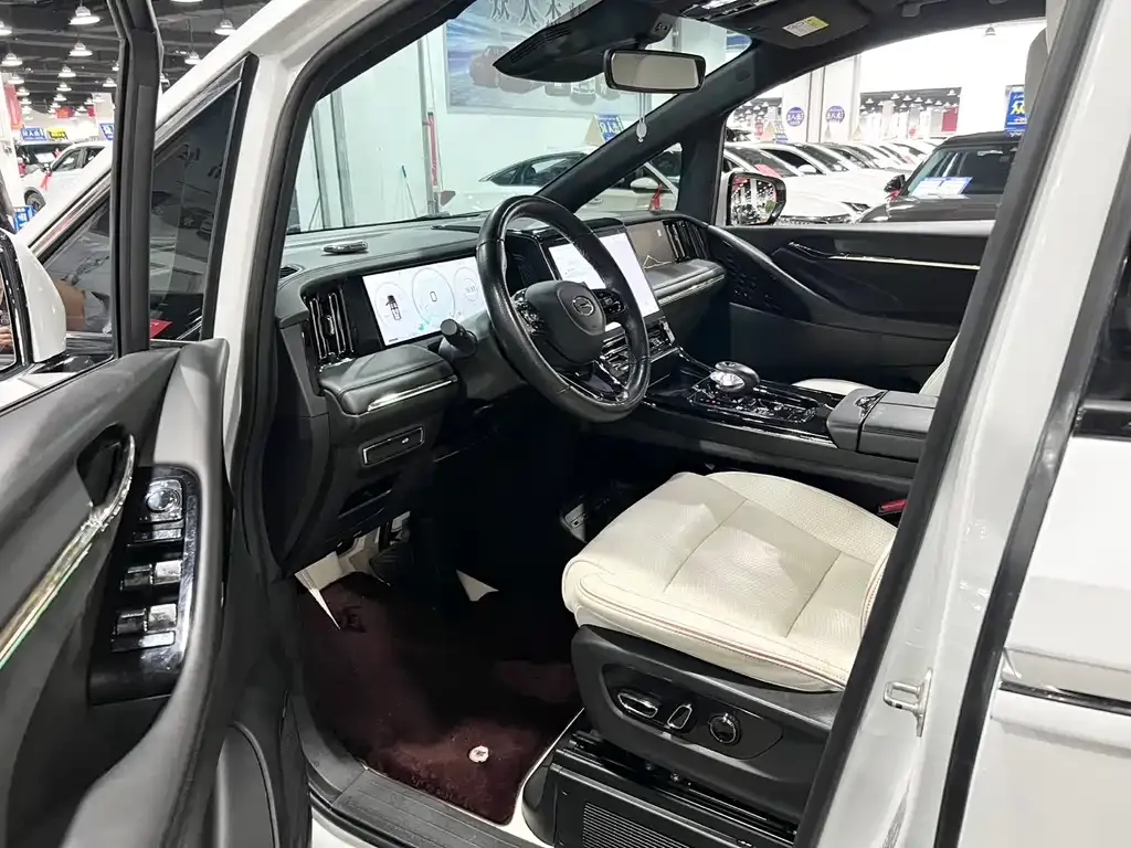 GAC Motor Trumpchi M8 — фото 5