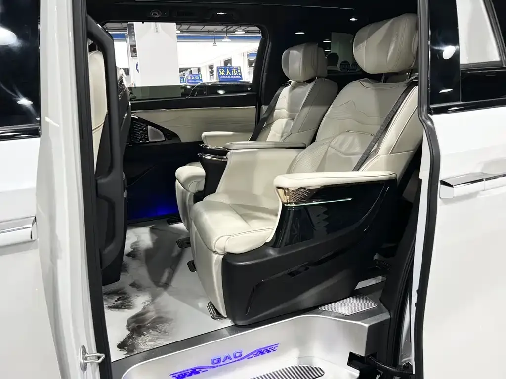 GAC Motor Trumpchi M8 — фото 6