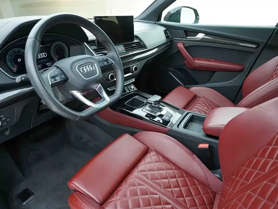 Audi Q5L Sportback — фото 7