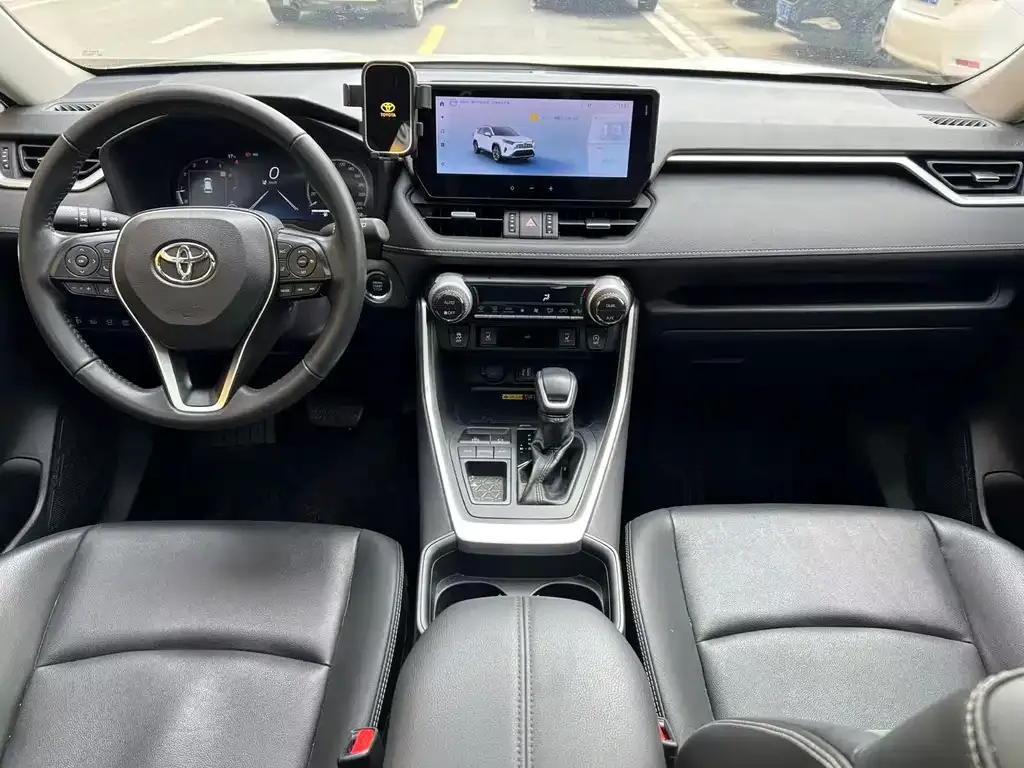 Toyota RAV4 2024 из CN, фото 6