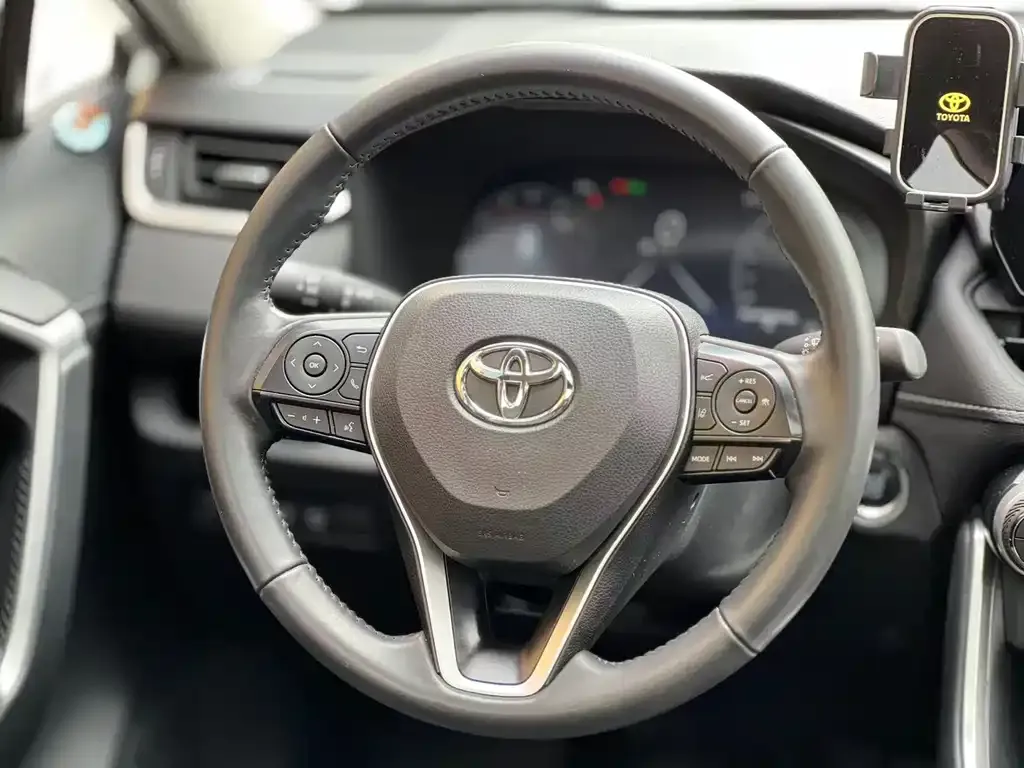 Toyota RAV4 2024 из CN, фото 7