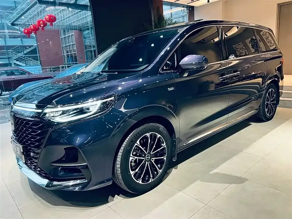 Roewe iMAX8 2021 из CN, фото 1
