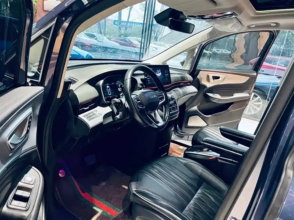Roewe iMAX8 2021 из CN, фото 5