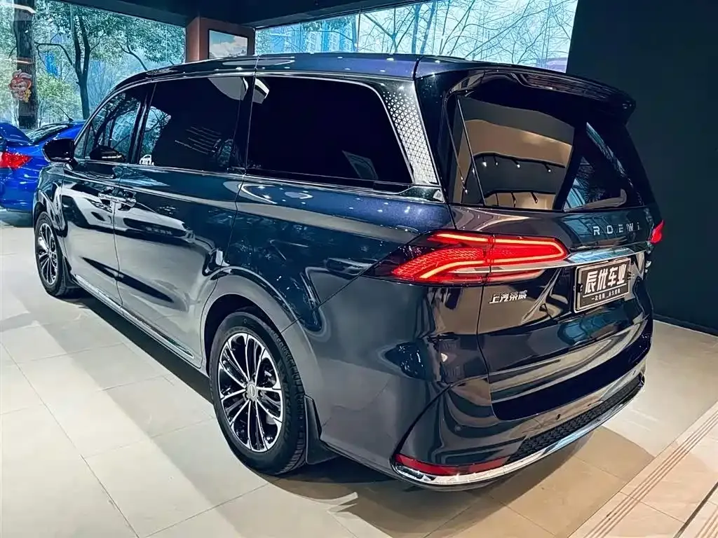 Roewe iMAX8 2021 из CN, фото 9