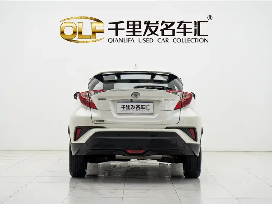 Toyota C-HR — фото 7