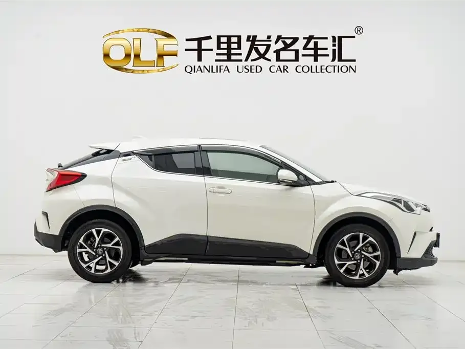 Toyota C-HR — фото 6