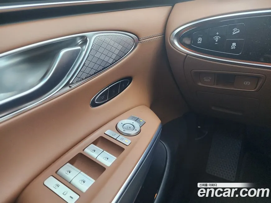 Genesis GV70 2023 из KR, фото 2