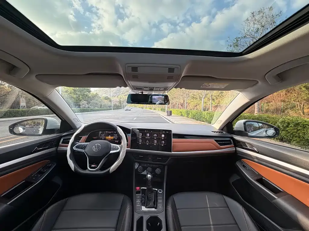 Volkswagen Bora 2022 из CN, фото 2