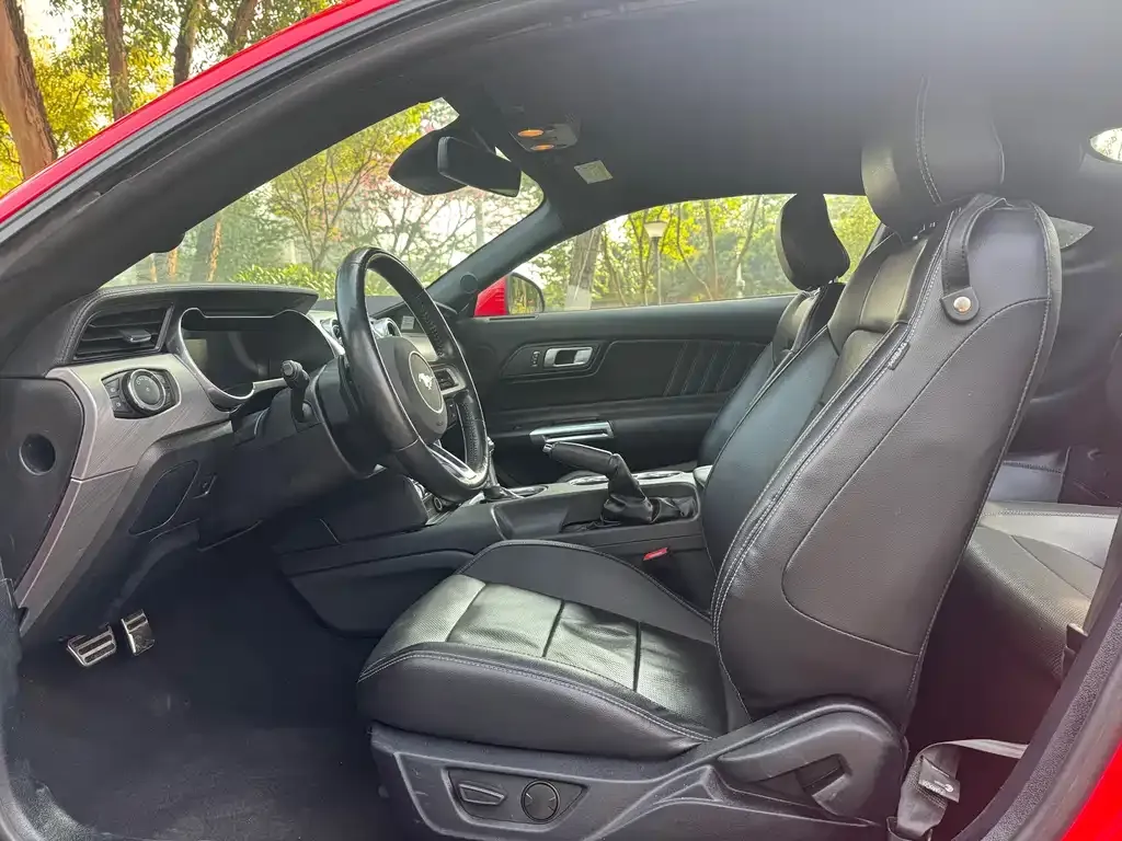 Ford Mustang 2021 из CN, фото 2