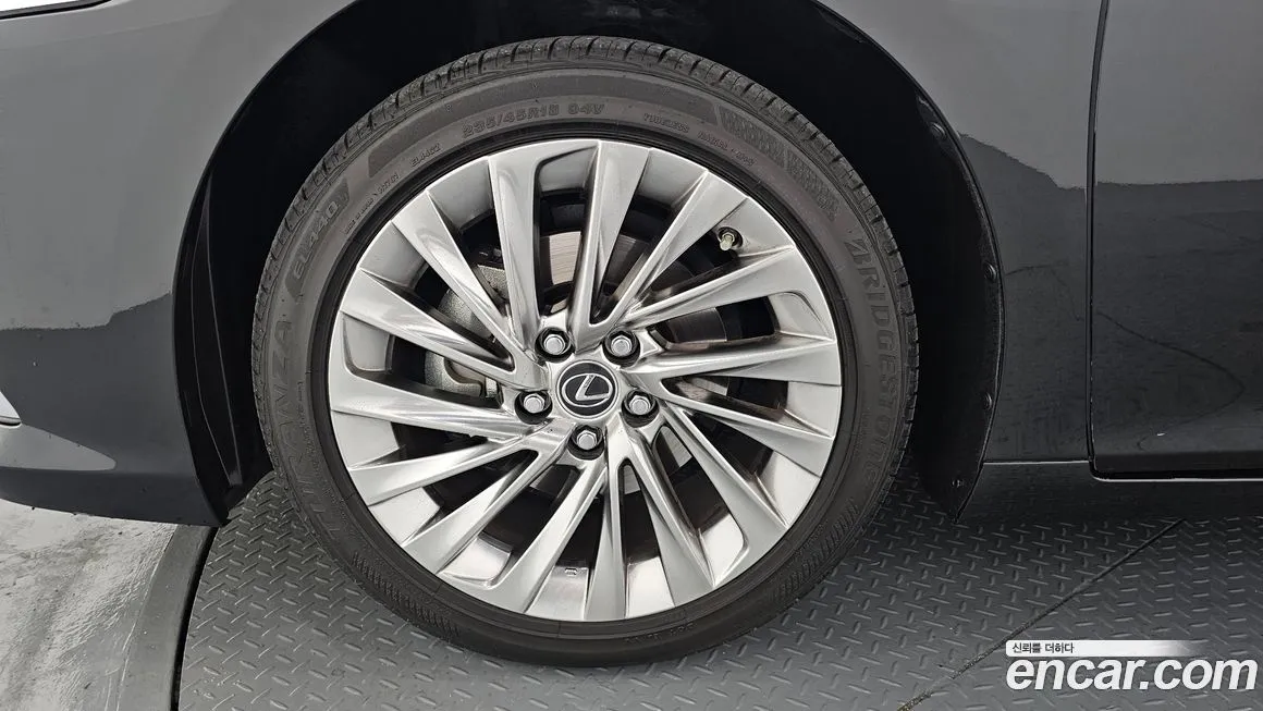 Lexus ES 2023 из KR, фото 5