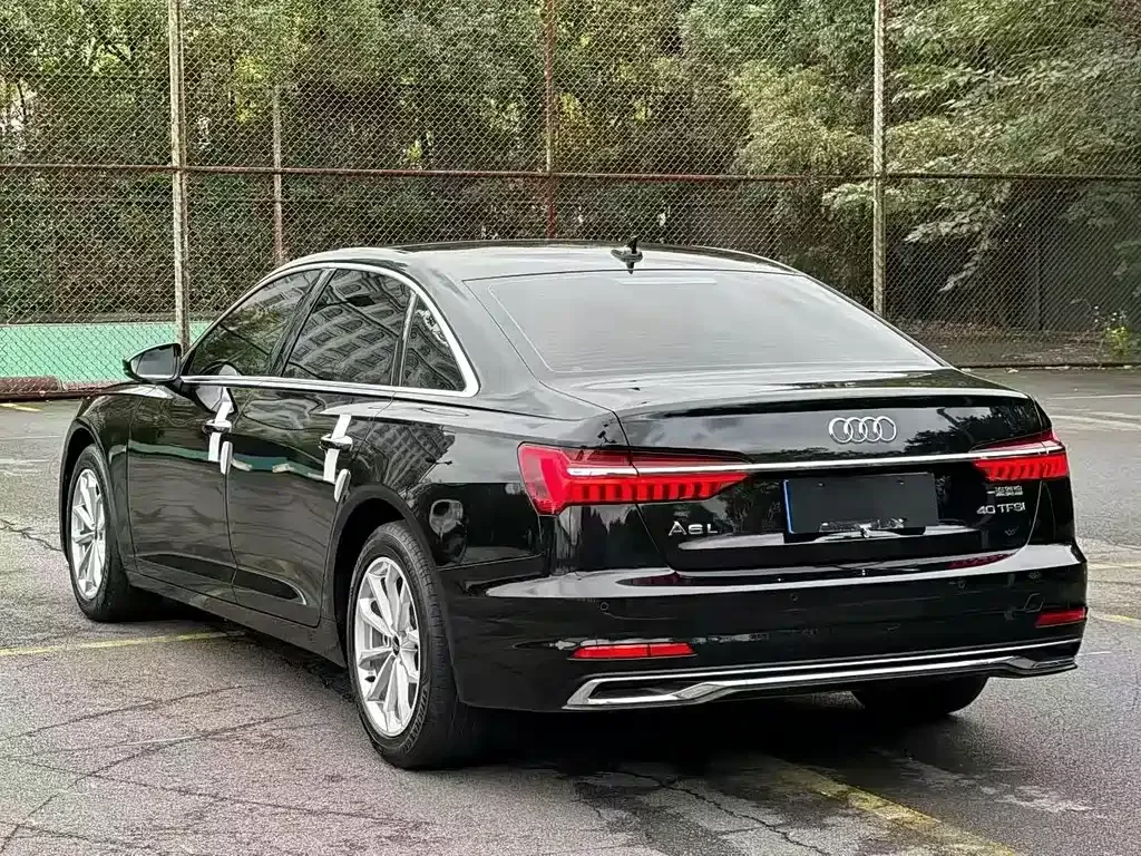 Audi A6L 2022 из CN, фото 5