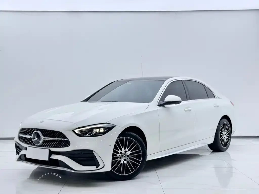 Mercedes-Benz C-Class — фото 1