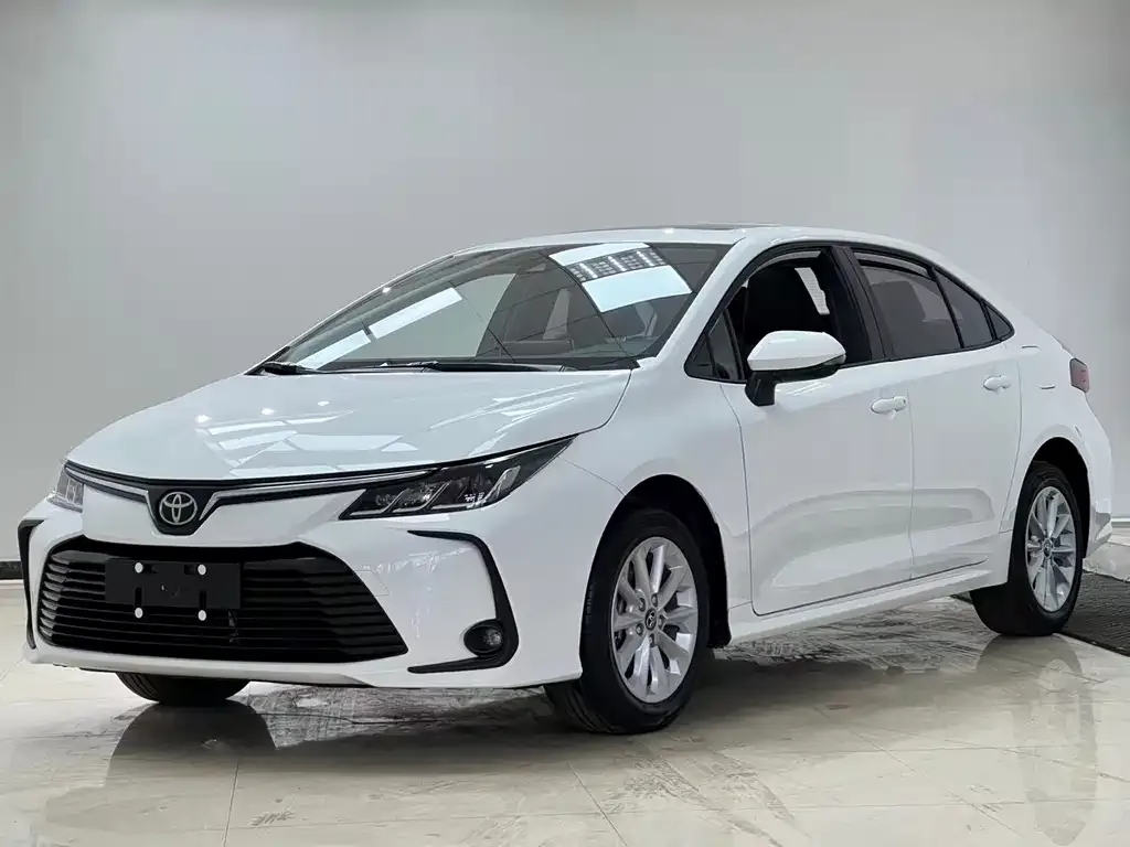 Toyota Corolla — фото 1