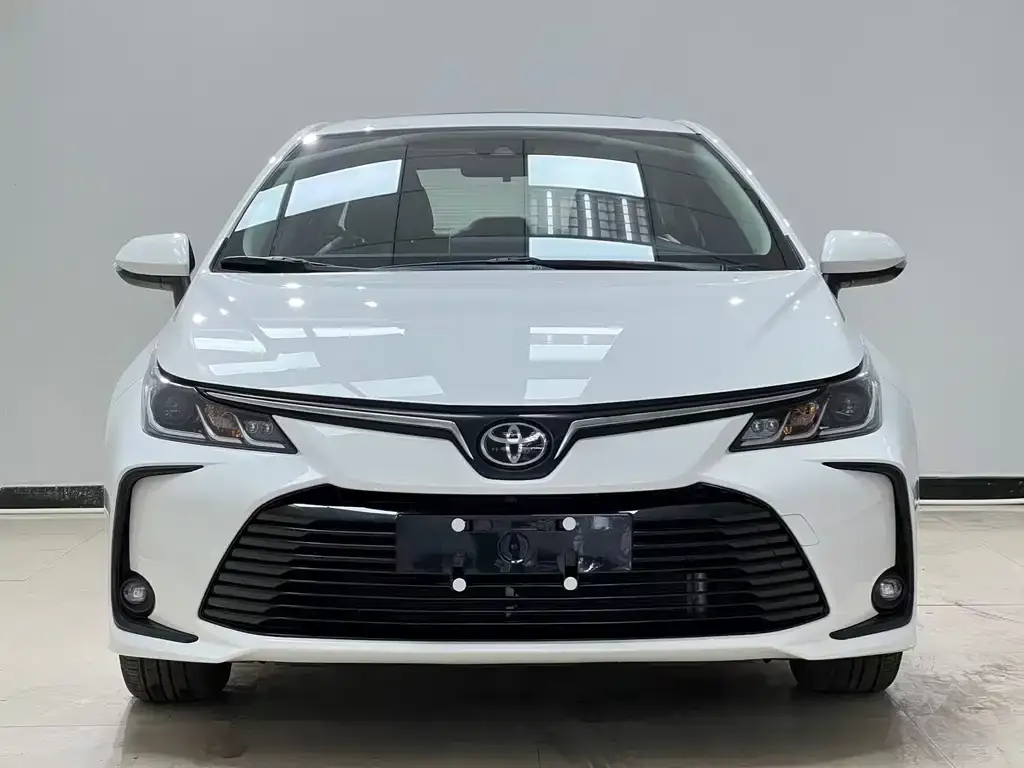 Toyota Corolla — фото 3