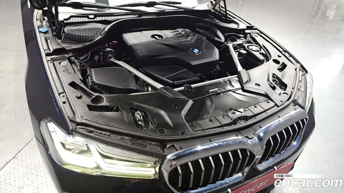 BMW 5-Series 2022 из KR, фото 4