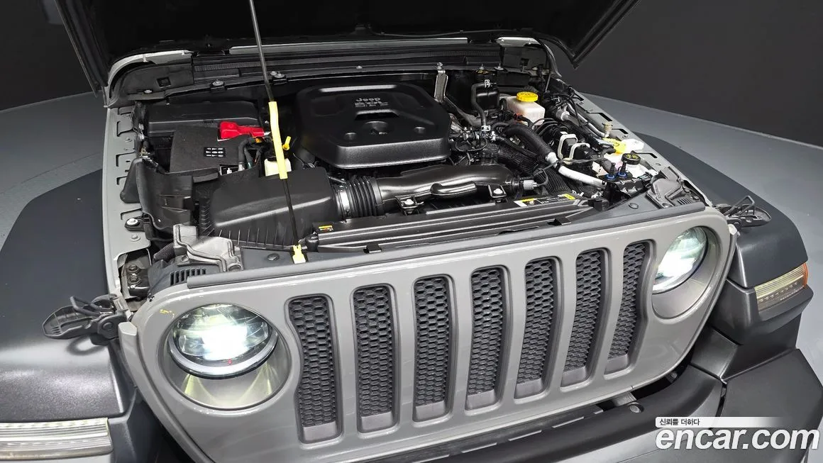 Jeep Wrangler 2023 из KR, фото 4