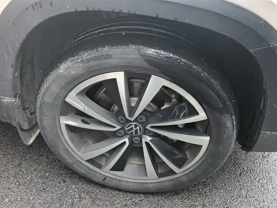 Volkswagen Tharu 2022 из CN, фото 9