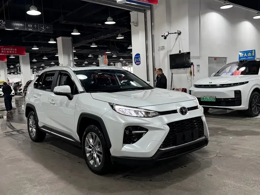 Toyota Wildlander 2021 из CN, фото 7