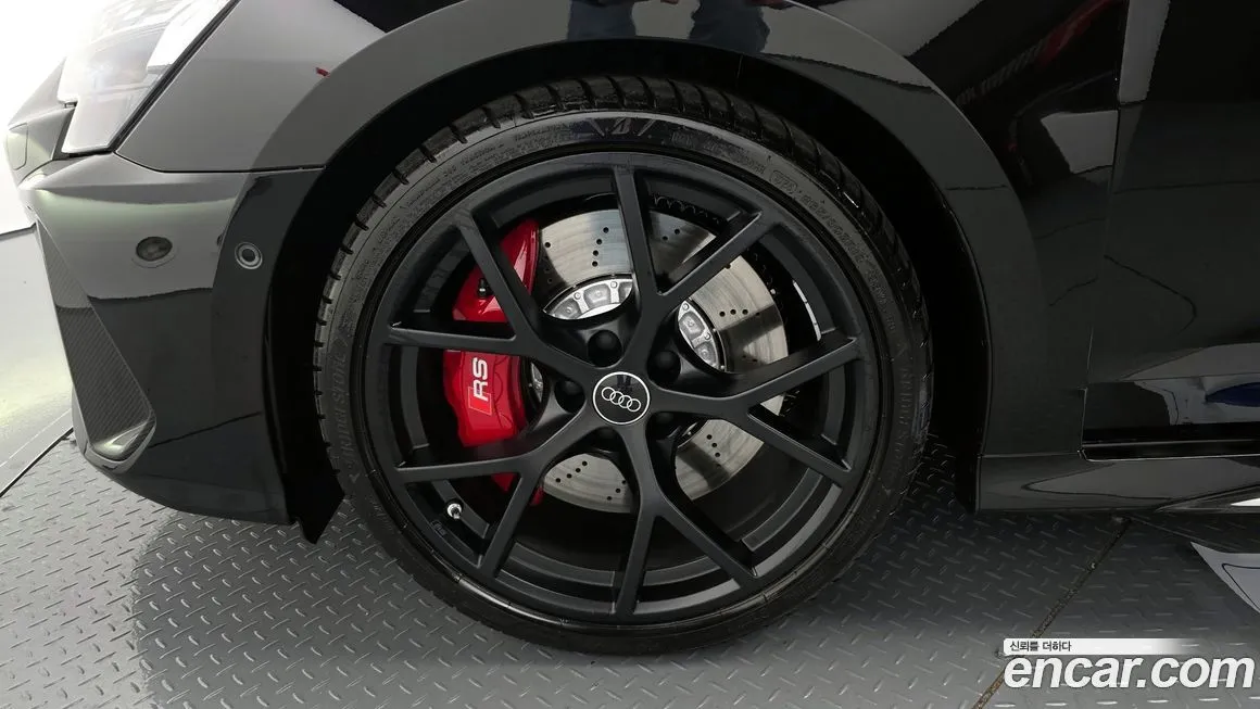 Audi RS3 2025 из KR, фото 10