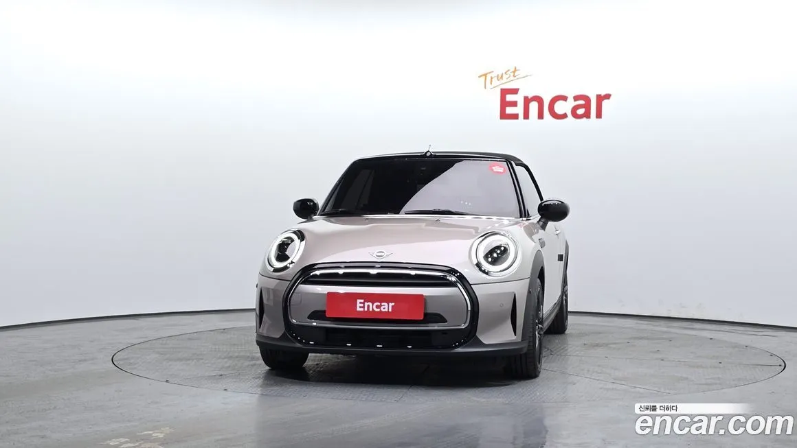 Mini Cooper Convertible 2024 из KR, фото 7