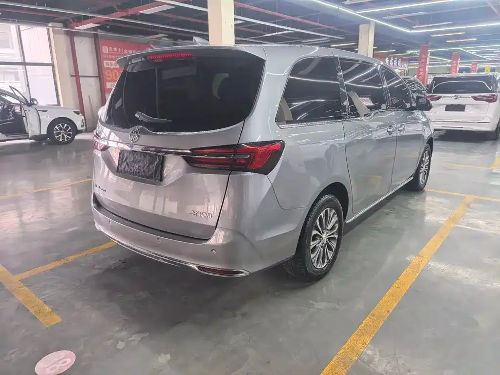 Buick GL8 2023 из CN, фото 6