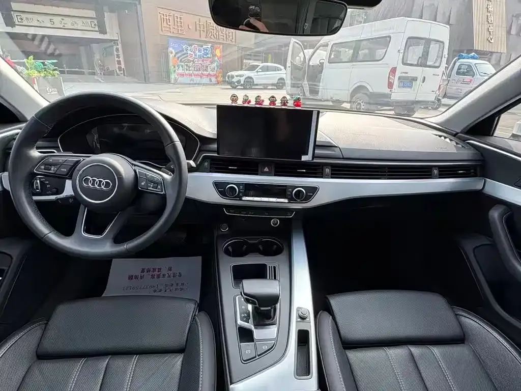 Audi A4L 2023 из CN, фото 9
