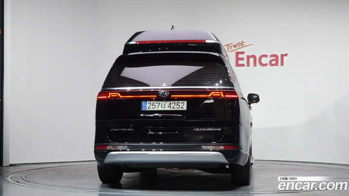Kia Carnival 2021 из KR, фото 2