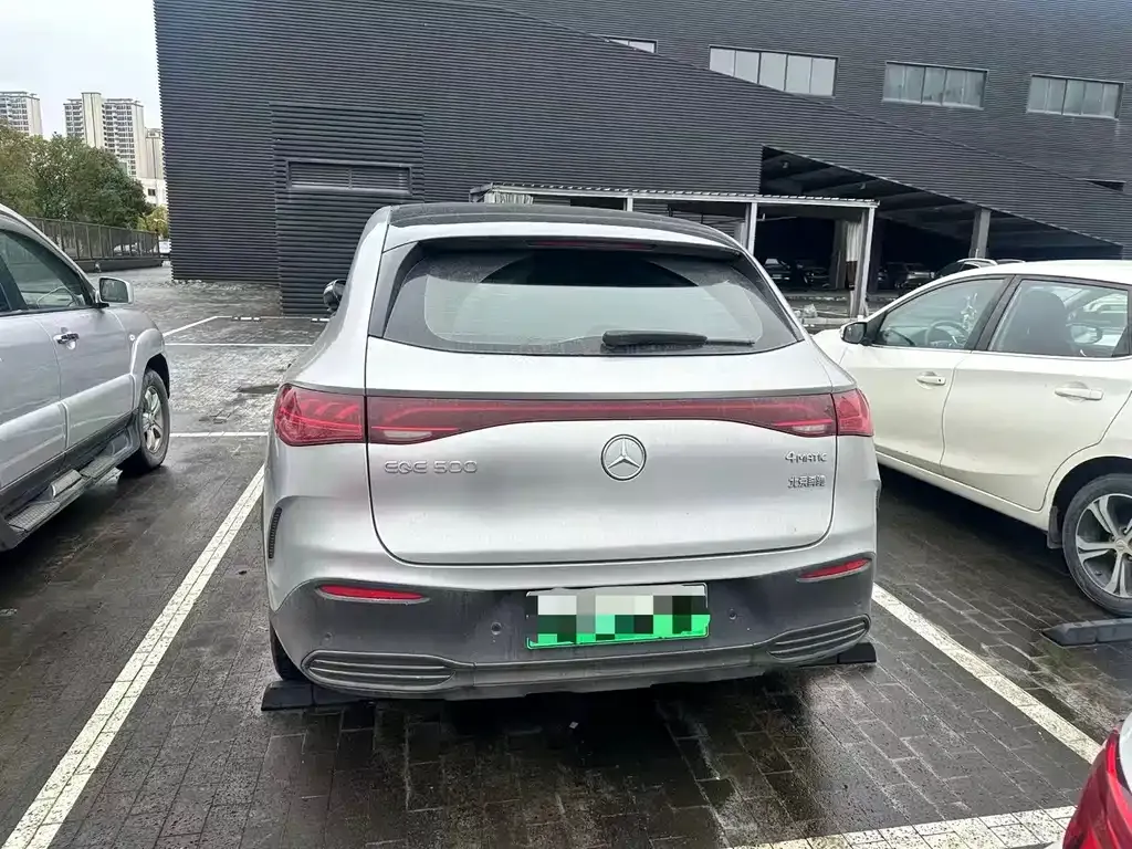 Mercedes-Benz EQE SUV 2025 из CN, фото 5