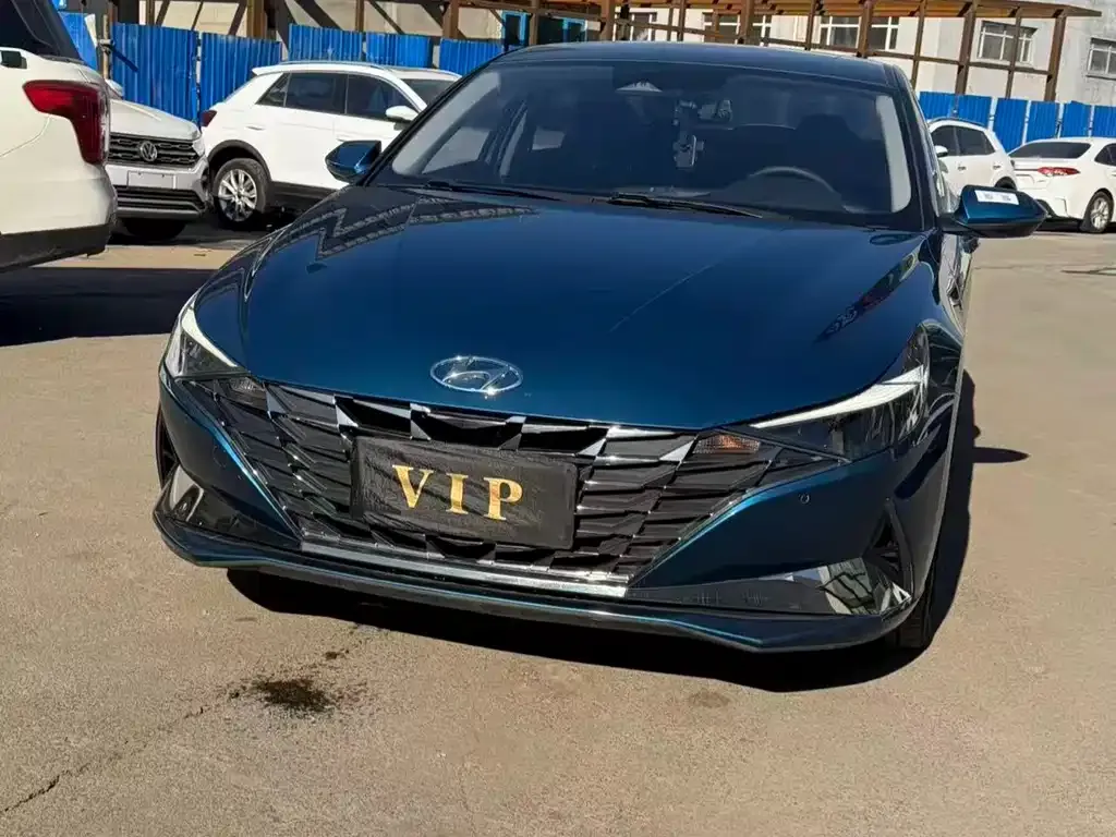 Hyundai Elantra 2023 из CN, фото 2