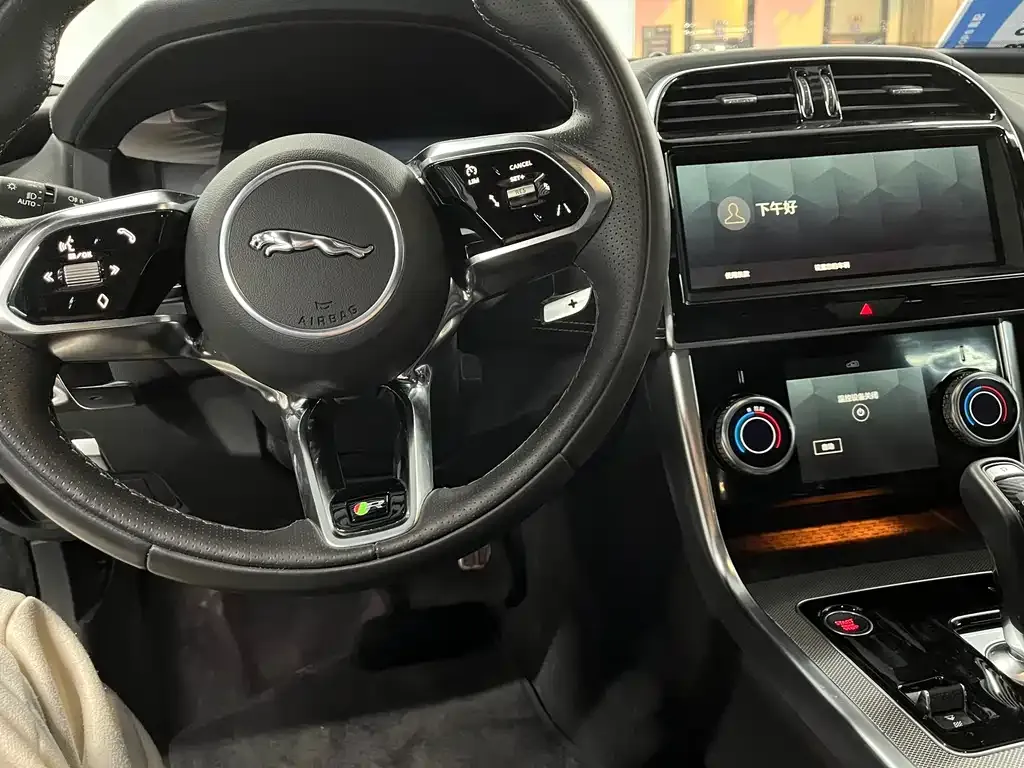 Jaguar XEL 2024 из CN, фото 8