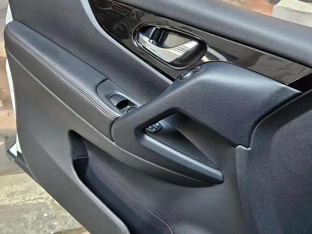 Nissan Qashqai — фото 9