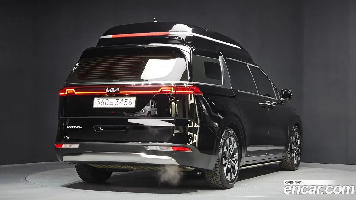 Kia Carnival — фото 4