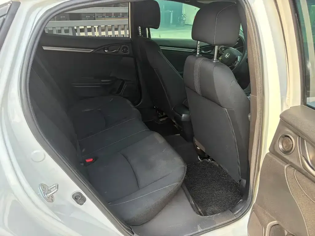 Honda Civic — фото 8