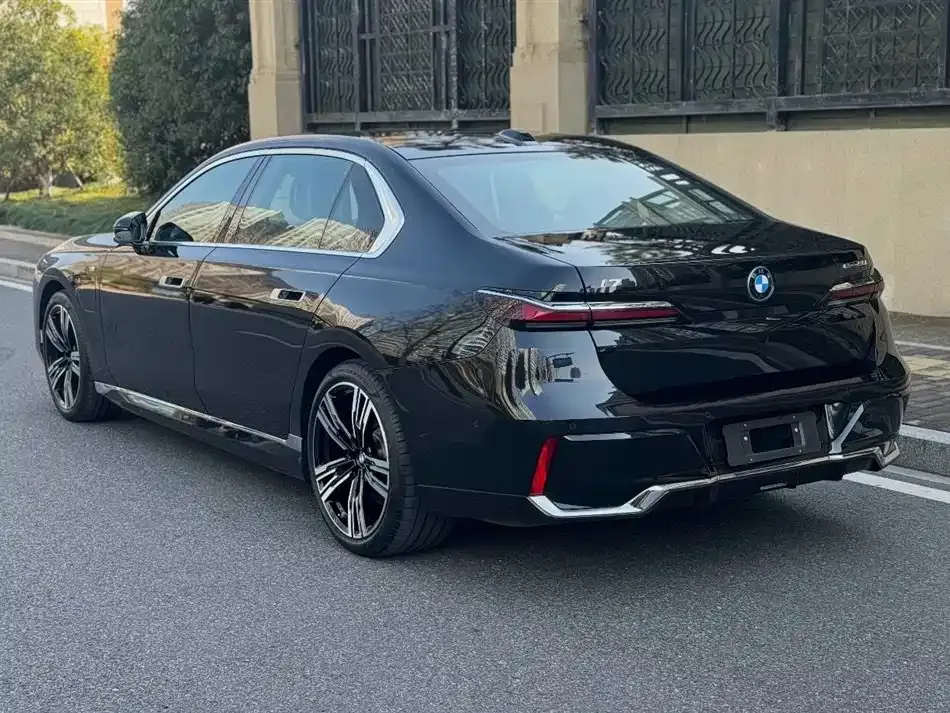 BMW i7 2024 из CN, фото 8