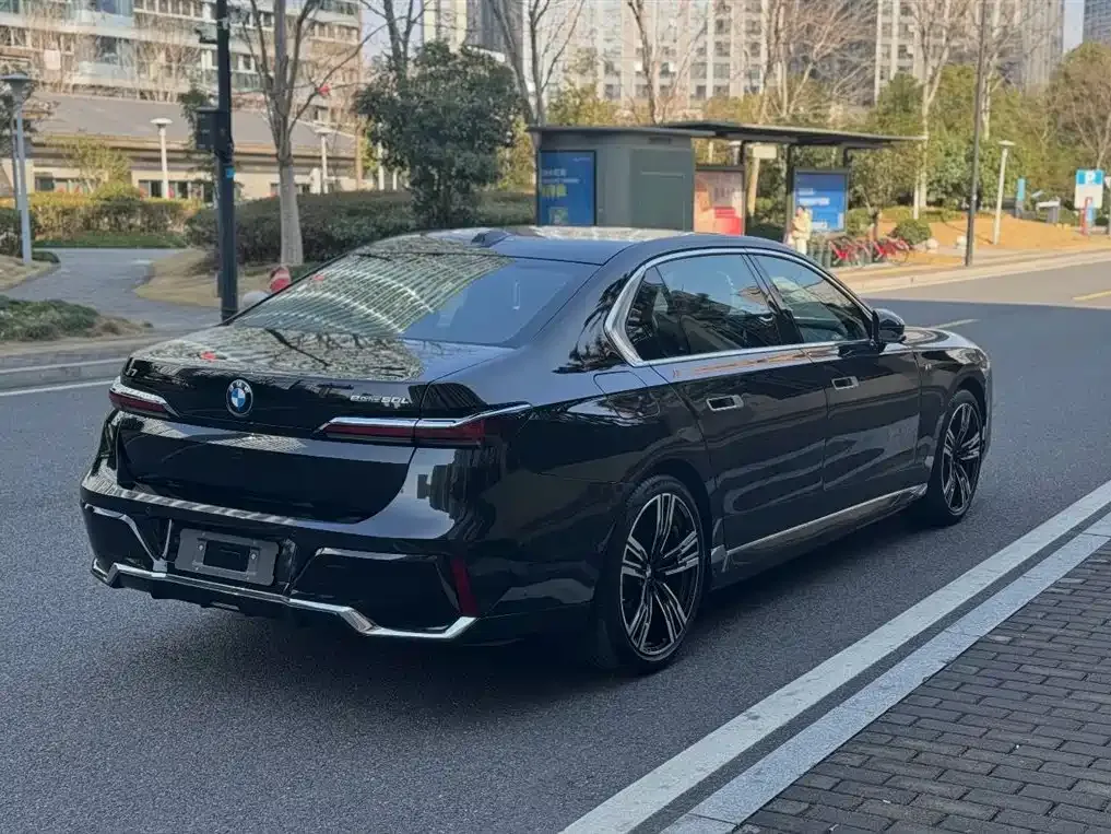 BMW i7 2024 из CN, фото 7