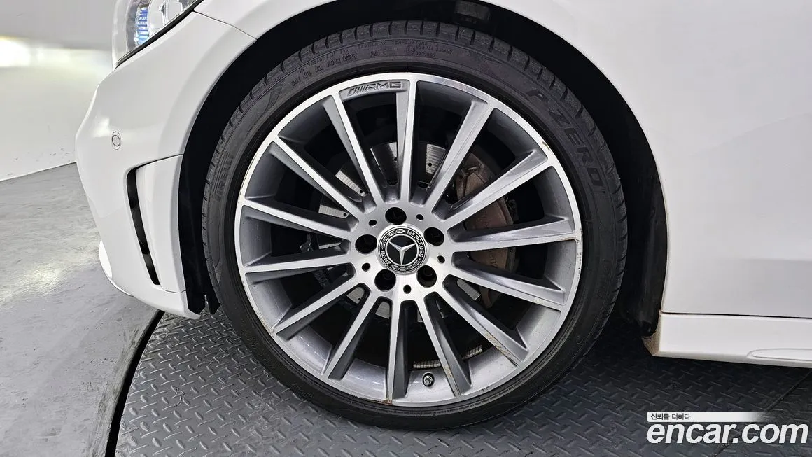 Mercedes-Benz C-Class 2023 из KR, фото 8