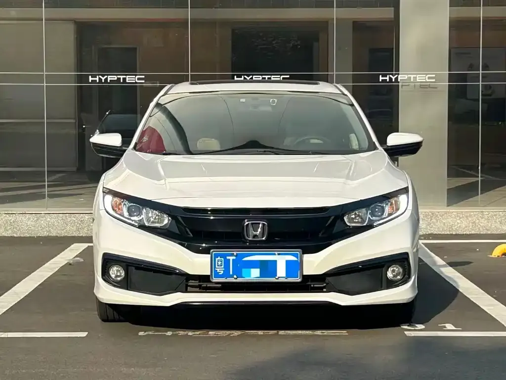 Honda Civic — фото 1