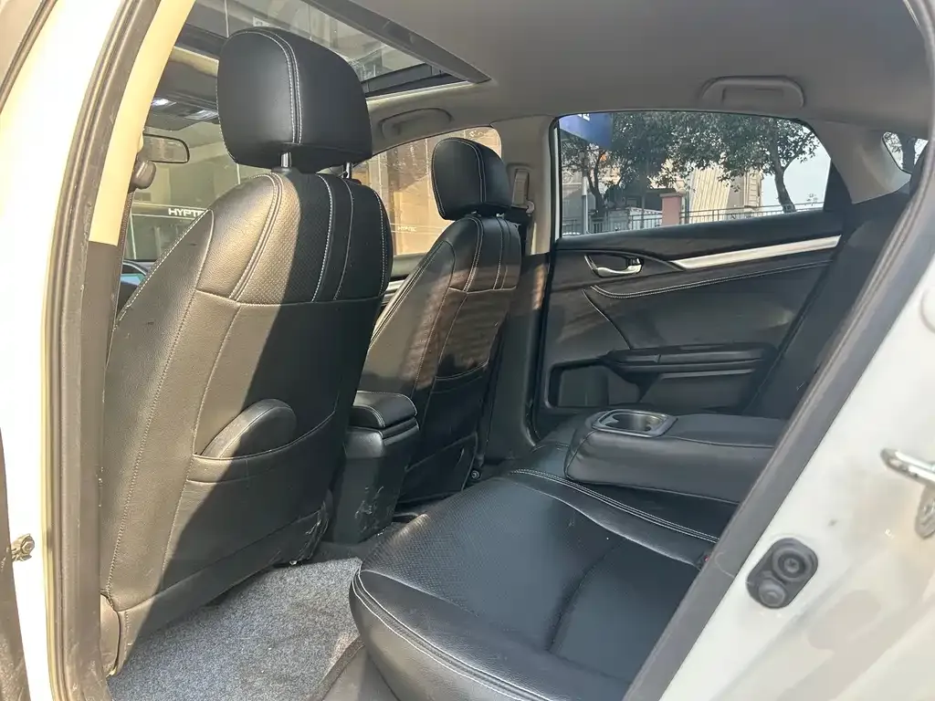 Honda Civic — фото 7