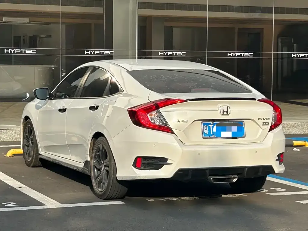 Honda Civic — фото 2
