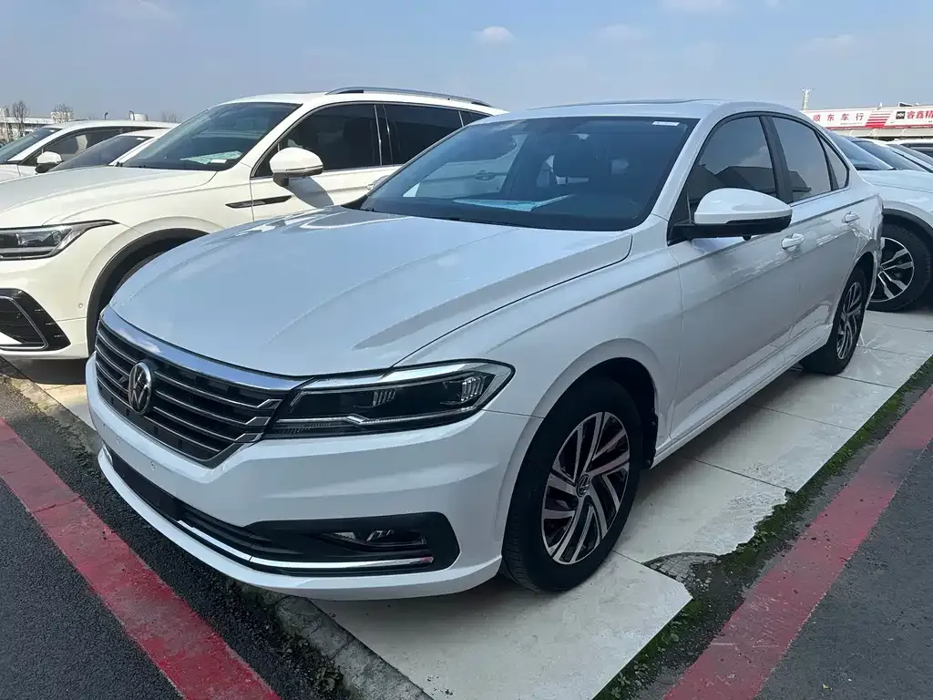 Volkswagen Lavida 2022 из CN, фото 1